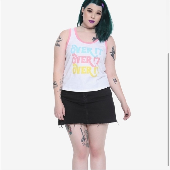 Hot Topic Women’s Plus Size 2X Cropped Whit Tank “Over It” Graphic Pastel Retro - Picture 1 of 4